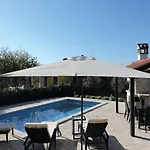 Gea Villa Barban